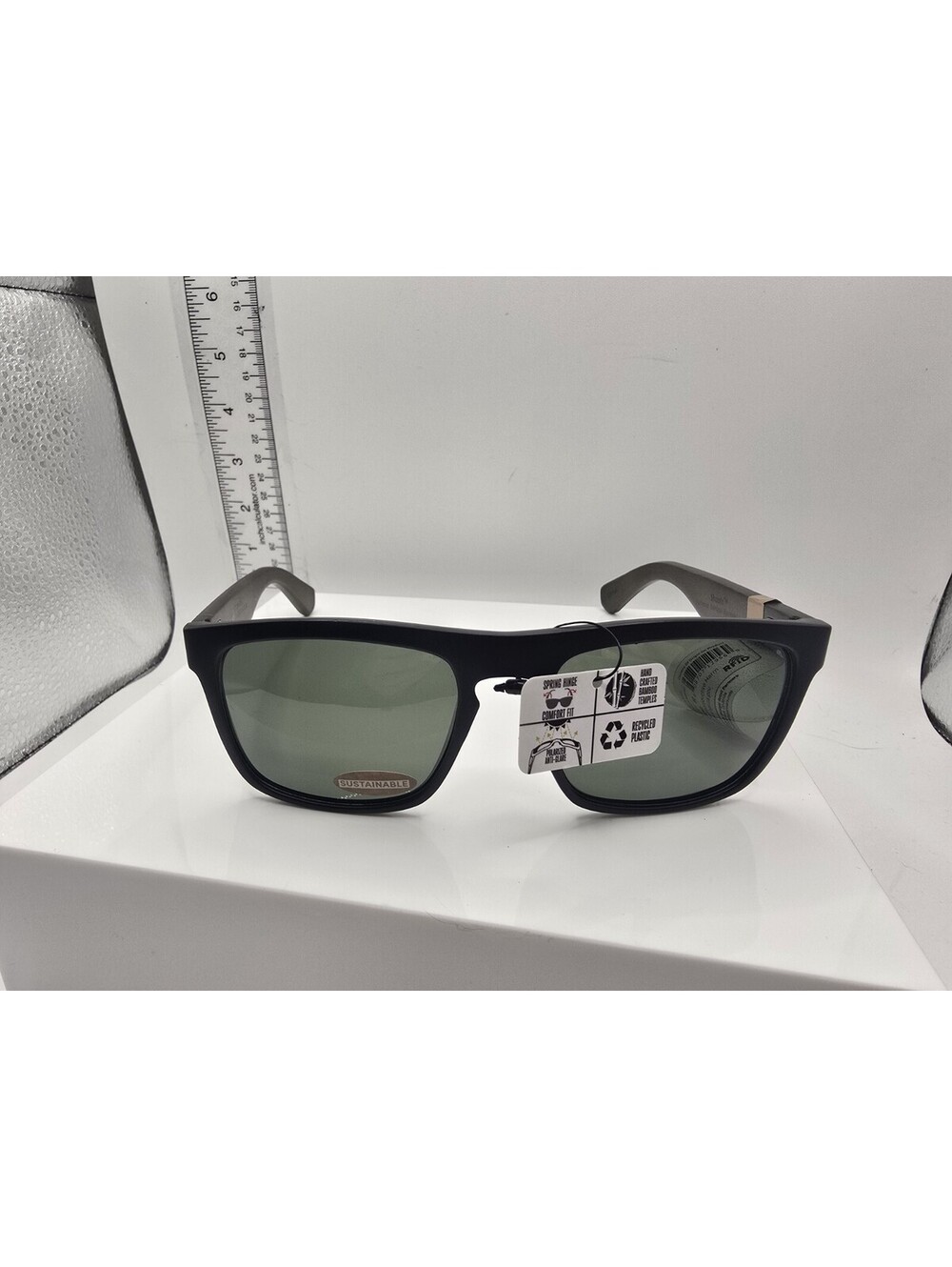 NWT Pugs Premium PR1 Sunglasses w/ Brown/Bamboo Frame & Black Polarized Lenses